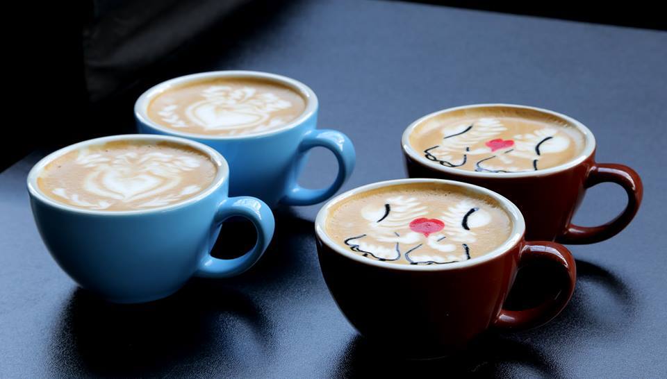 Los diseños de latte art de Karen Quiroga son espectaculares.