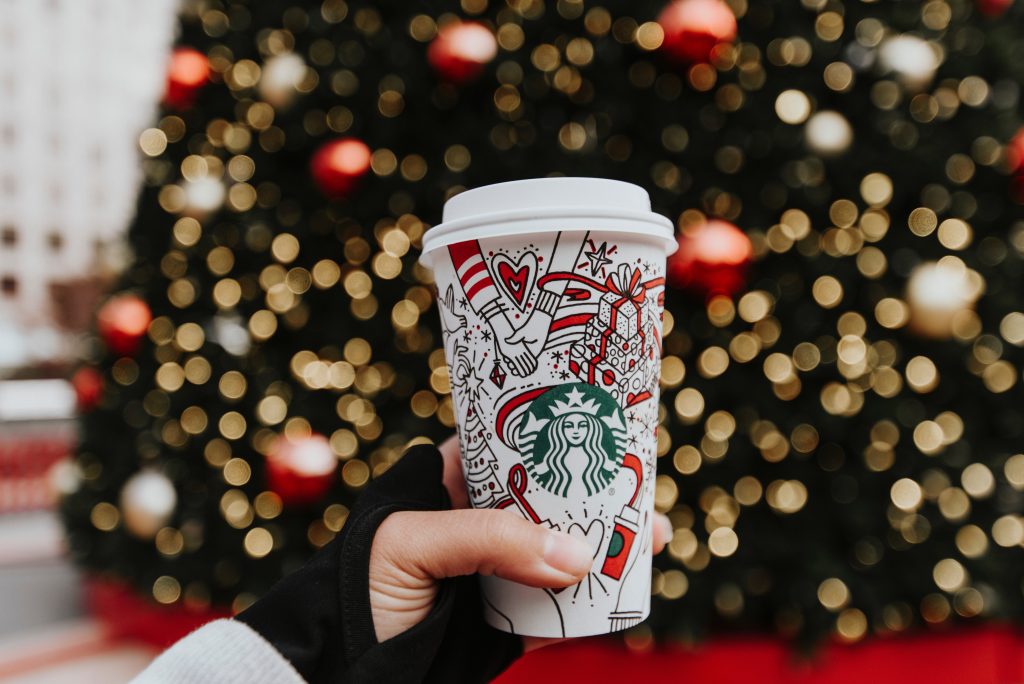 Starbucks originó la tercera ola del café.